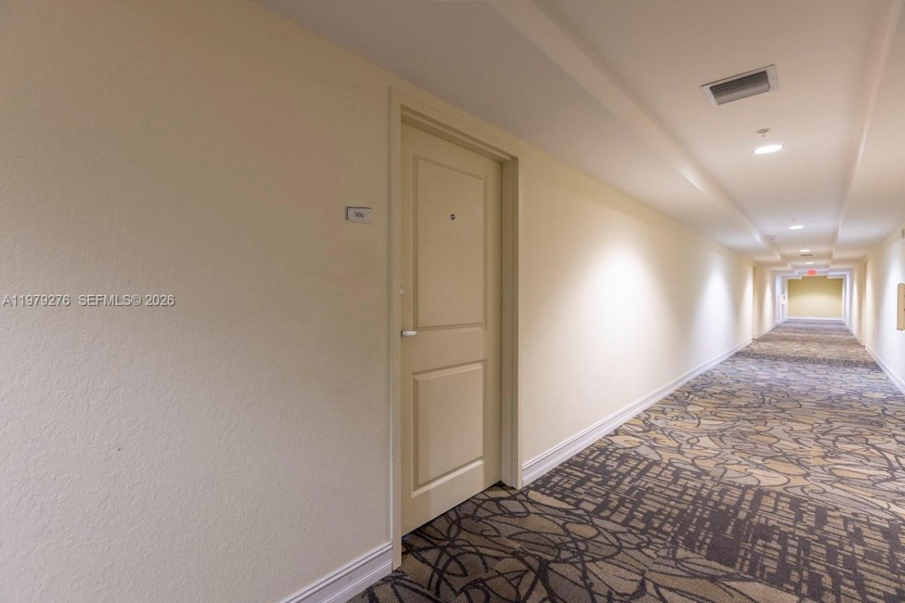 1555 N Treasure Dr , Unit 506, North Bay Village, FL 33141 Photo