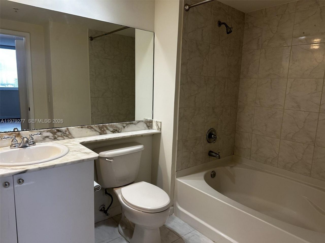 18800 NE 29th Ave , Unit 914, Aventura, FL 33180 Photo
