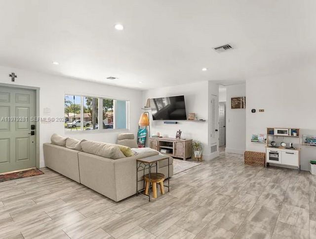 2211 NE 35th Ct , Lighthouse Point, FL 33064 Photo