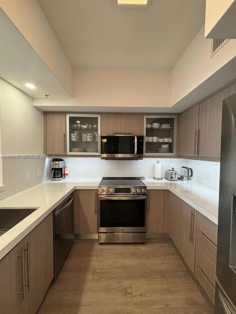 888 S Douglas Rd , Unit 1002, Coral Gables, FL 33134 Photo