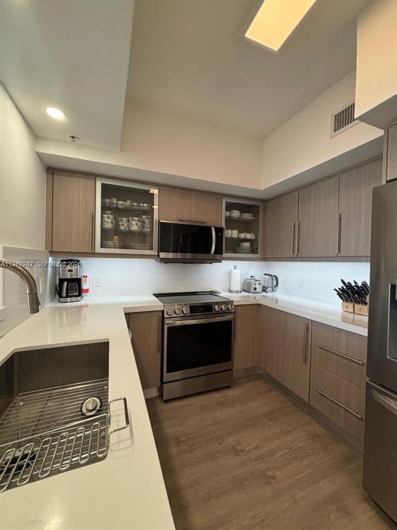 888 S Douglas Rd , Unit 1002, Coral Gables, FL 33134 Photo