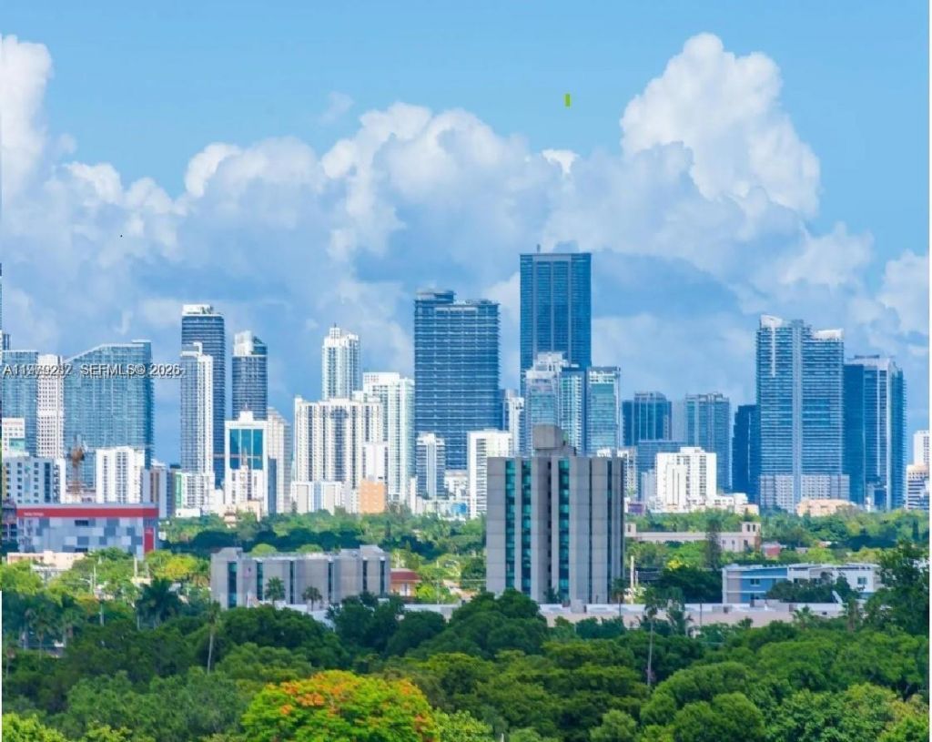 888 S Douglas Rd , Unit 1002, Coral Gables, FL 33134 Photo