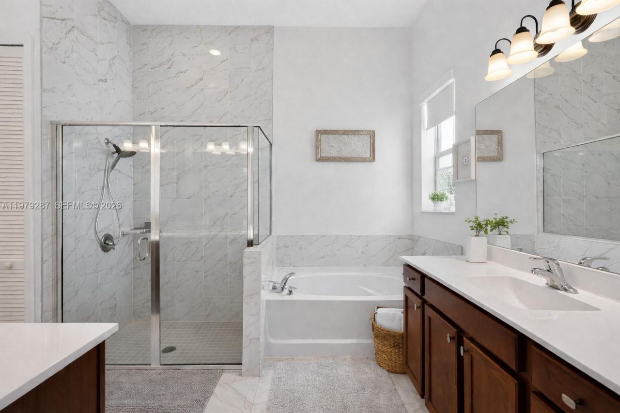 14929 SW 176th Ter, Miami, FL 33187 Photo