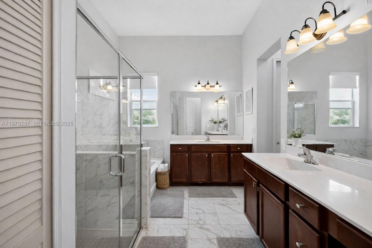 14929 SW 176th Ter, Miami, FL 33187 Photo