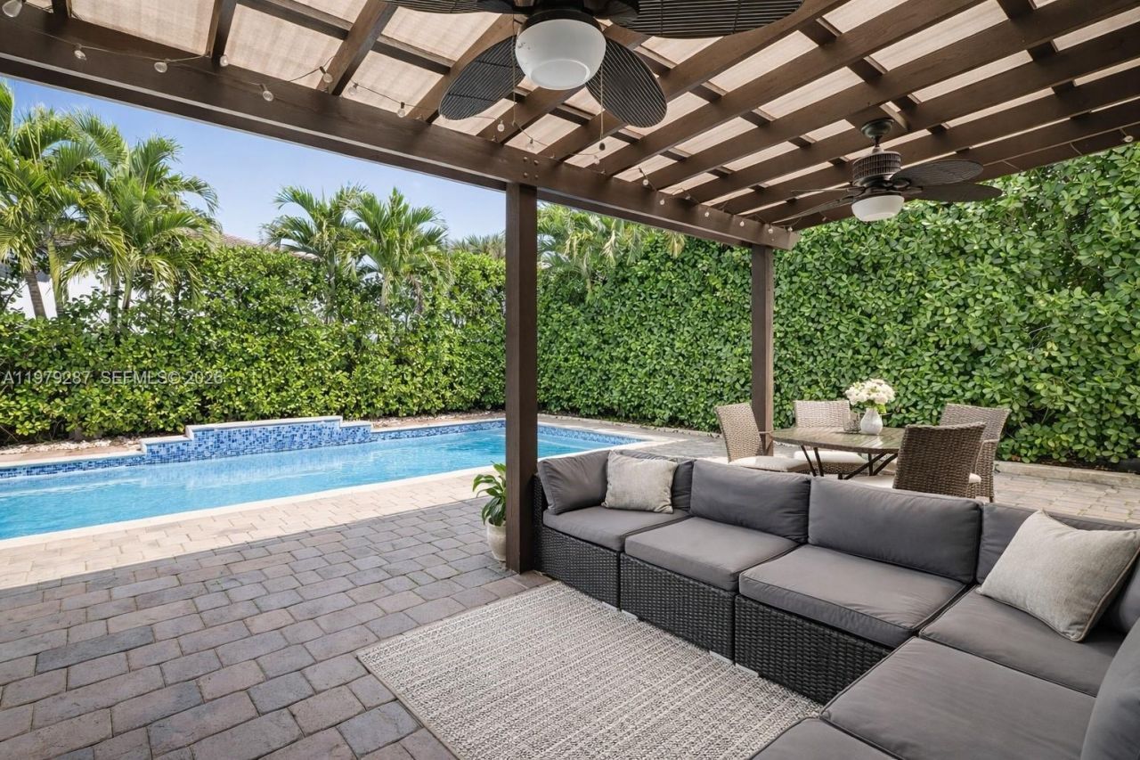 14929 SW 176th Ter, Miami, FL 33187 Photo