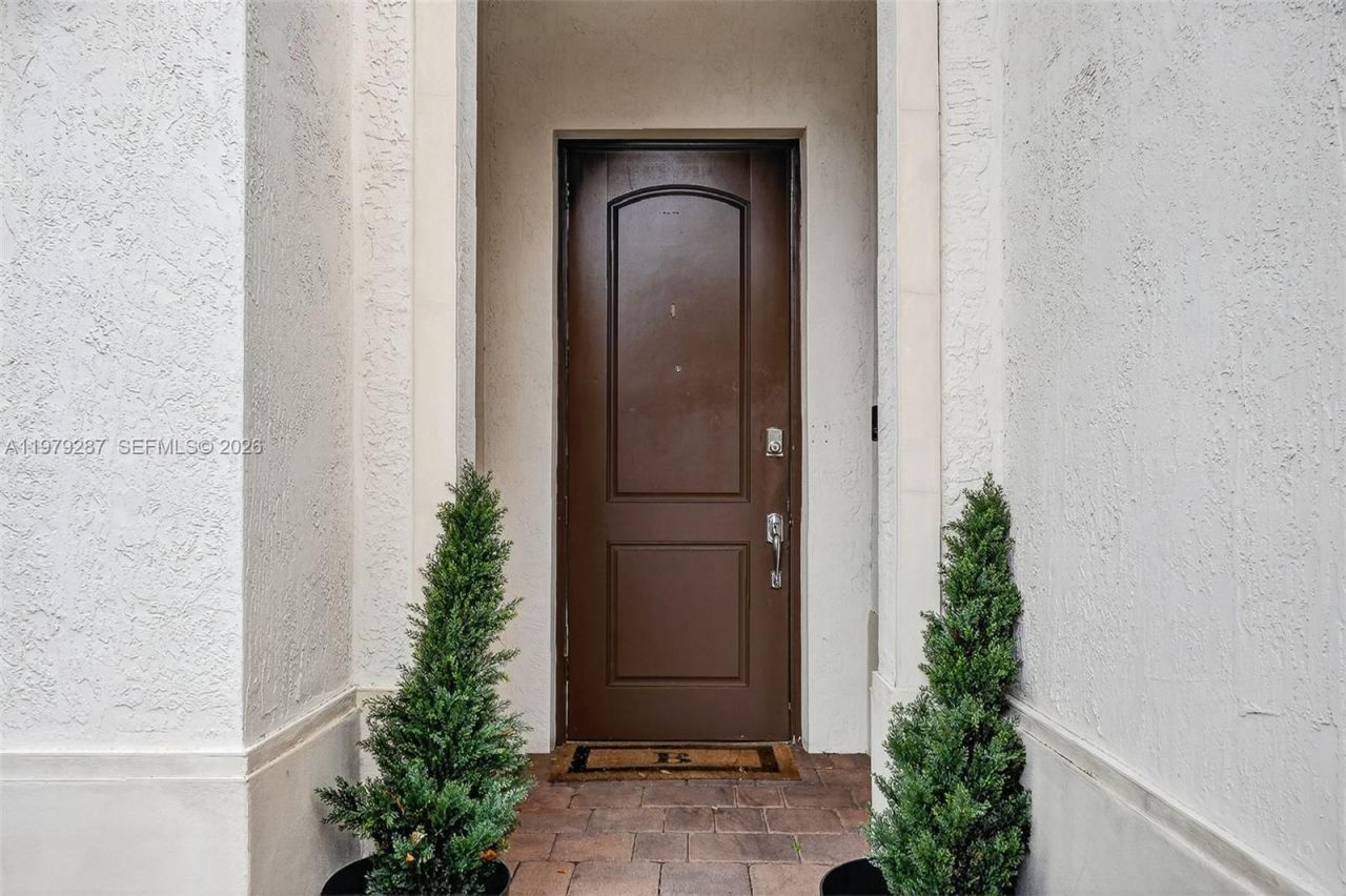 14929 SW 176th Ter, Miami, FL 33187 Photo