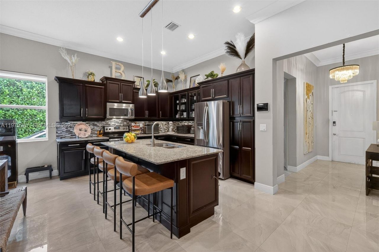 14929 SW 176th Ter, Miami, FL 33187 Photo