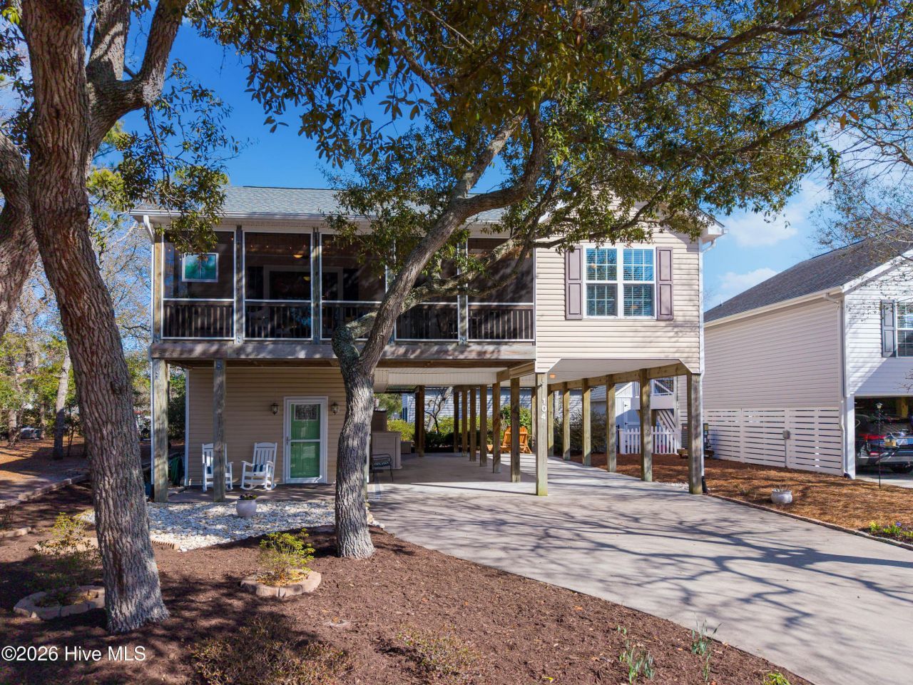 104 NE 21st Street, Oak Island, NC 28465 Main Photo