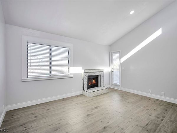 1701 E Katie Avenue , Unit 10, Las Vegas, NV 89119