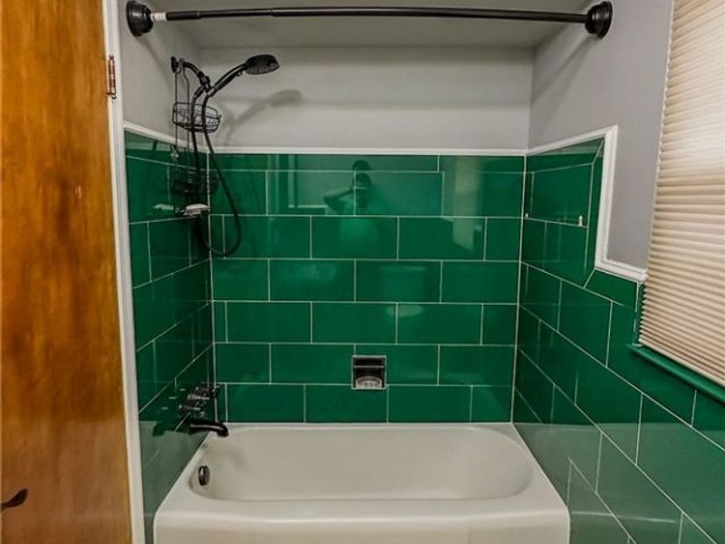 426 Dorchester Road, Akron, OH 44320 Photo 12