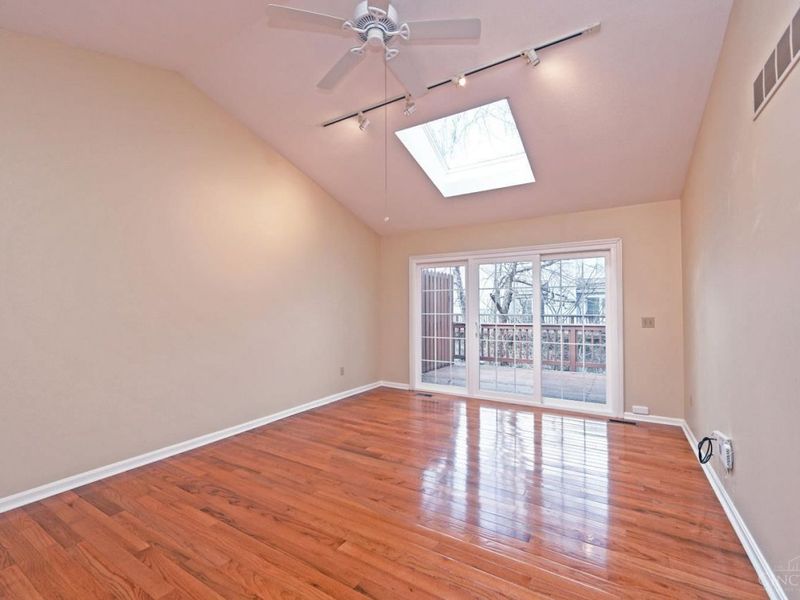 1073 Wittshire Circle, Cincinnati, OH 45255 Photo 15