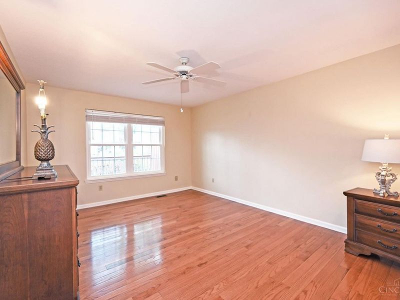 1073 Wittshire Circle, Cincinnati, OH 45255 Photo 19
