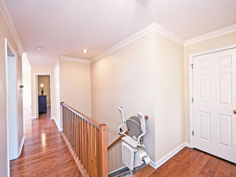 1073 Wittshire Circle, Cincinnati, OH 45255 Photo 5