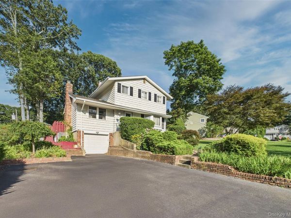 5 Gristmill Drive , Kings Park, NY 11754