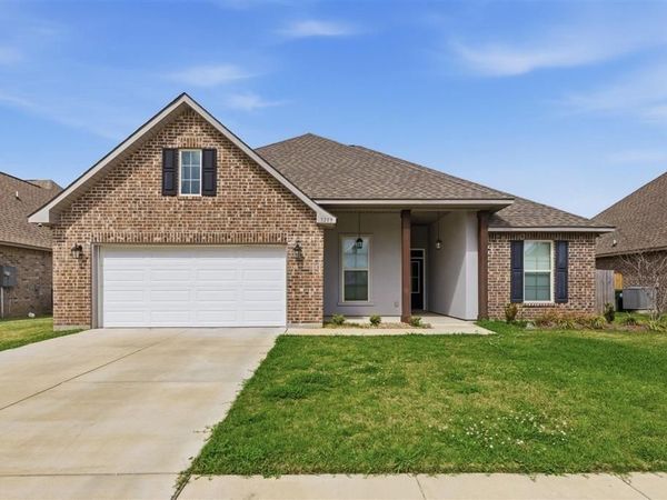 3259 Rosehill Drive , Lake Charles, LA 70607