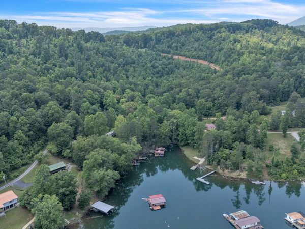 237 Blue Ridge Rd, Speedwell, TN 37870