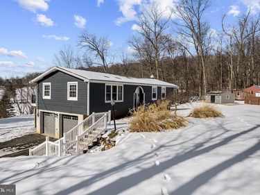 108 RED WELL ROAD, NEW HOLLAND, PA 17557