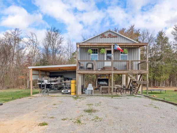 168 Mackin Rd , Linden, TN 37096