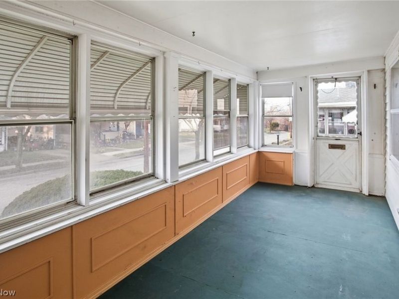 591 Hedden Avenue, Akron, OH 44311 Photo 2