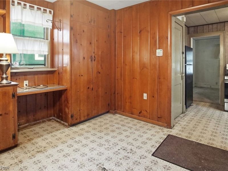 591 Hedden Avenue, Akron, OH 44311 Photo 7