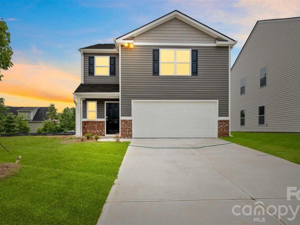 9 Katherine Emilie Drive, Hendersonville, NC 28792