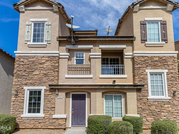 1384 S SABINO Drive, Gilbert, AZ 85296