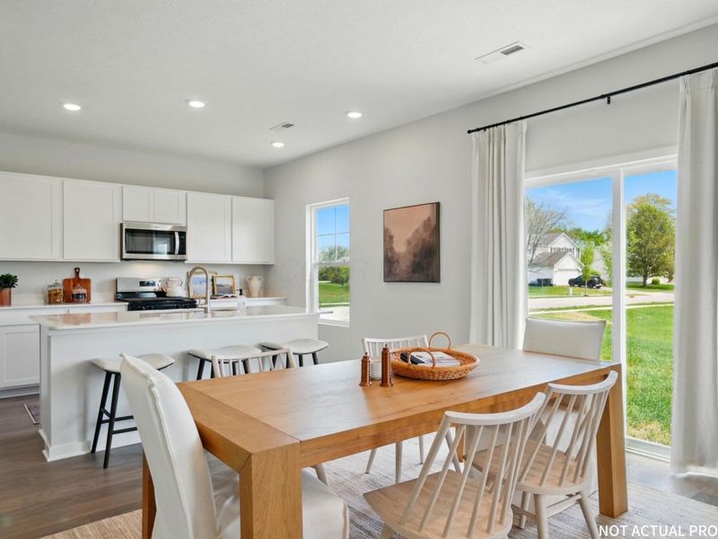 3858 Leasure Farms Drive , Zanesville, OH 43701 Photo 5