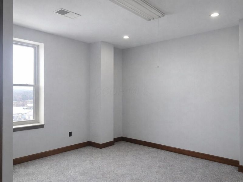 201 S Broad Street , Unit 510, Lancaster, OH 43130 Photo 1