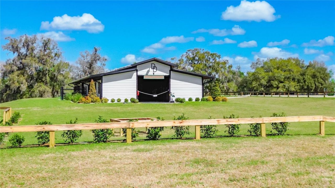 3245 NW 137th Place, Reddick, FL 32686 Photo