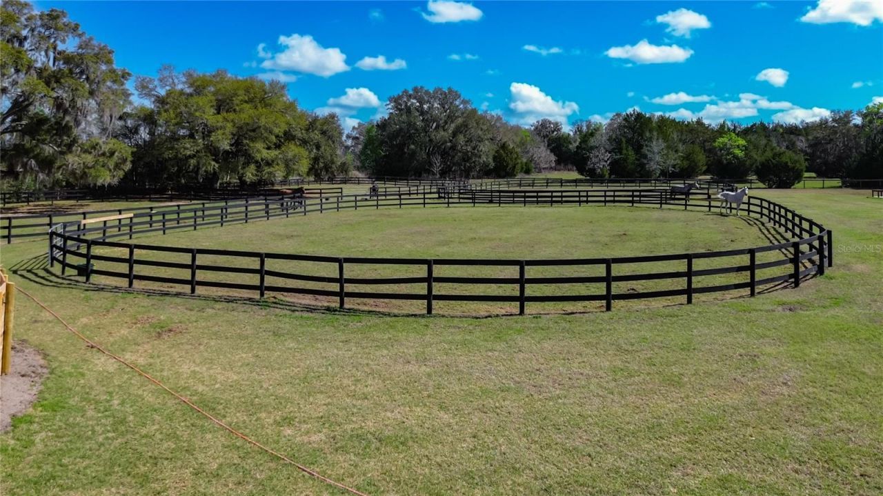 3245 NW 137th Place, Reddick, FL 32686 Photo