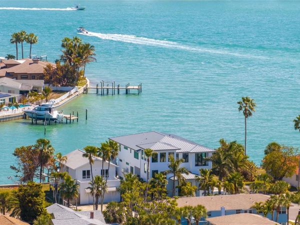 1801 PASS A GRILLE WAY, ST PETE BEACH, FL 33706