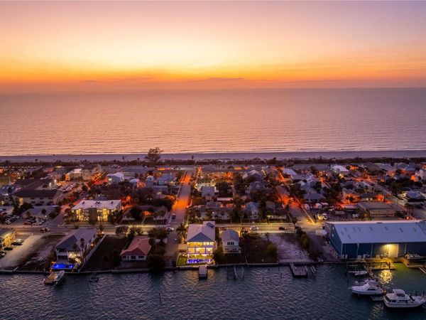 1801 PASS A GRILLE WAY, ST PETE BEACH, FL 33706