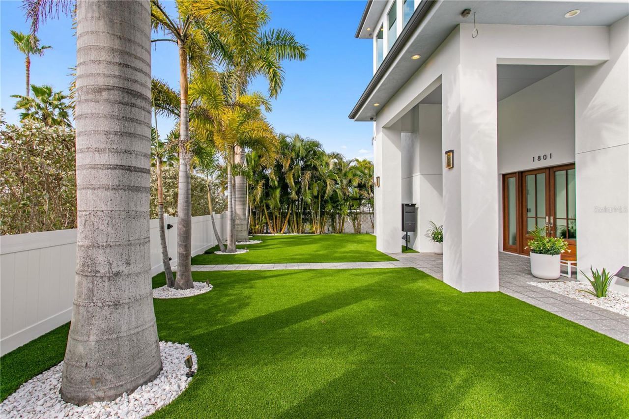 1801 Pass A Grille Way, Saint Pete Beach, FL 33706 Photo