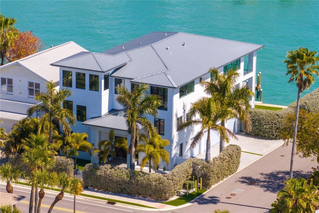 1801 Pass A Grille Way, Saint Pete Beach, FL 33706 Photo