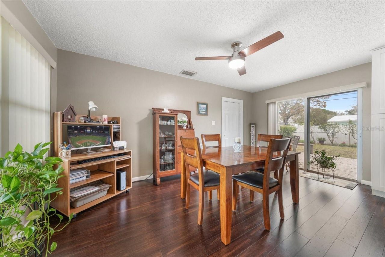 1339 Russell Drive N, Saint Petersburg, FL 33710 Photo