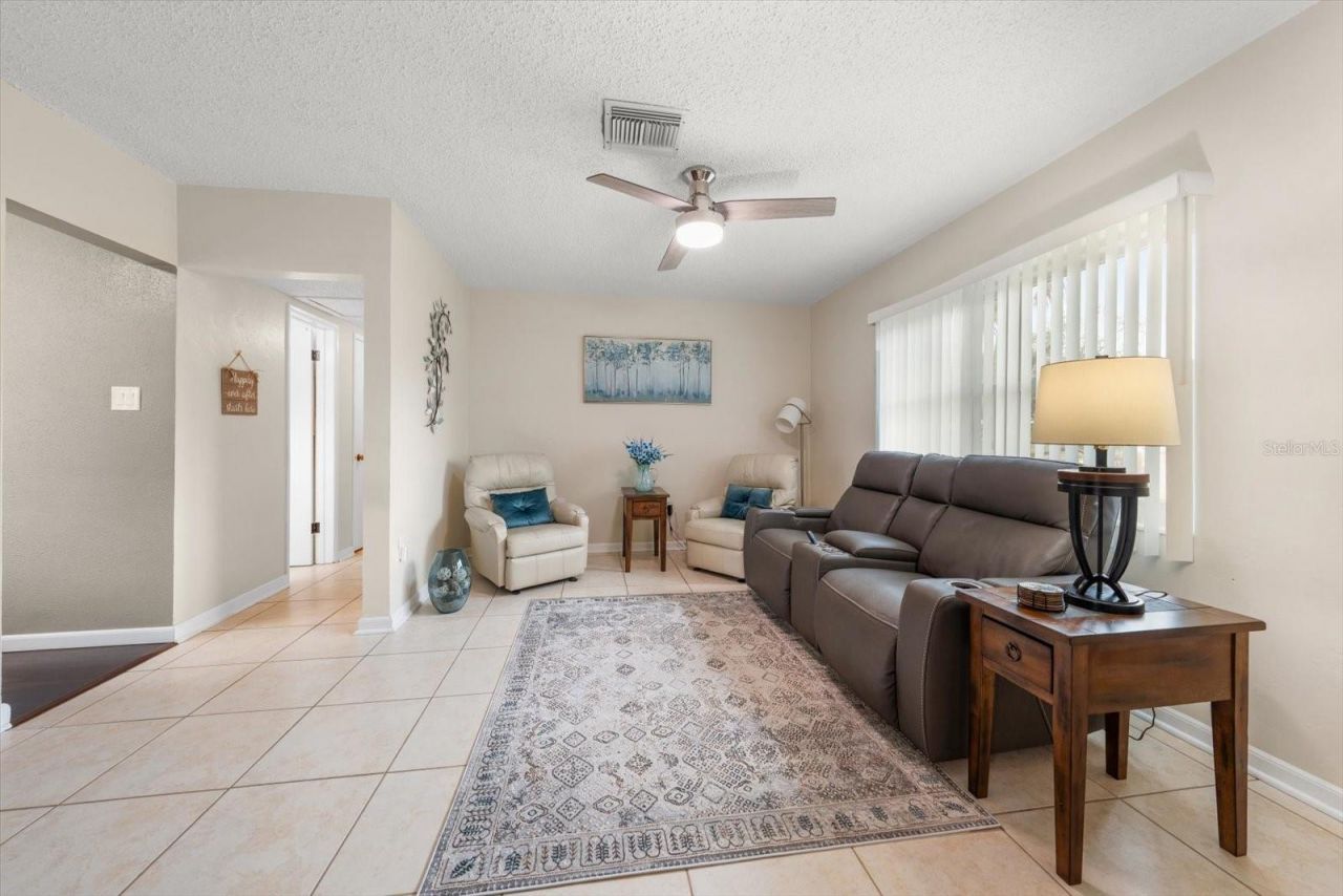 1339 Russell Drive N, Saint Petersburg, FL 33710 Photo