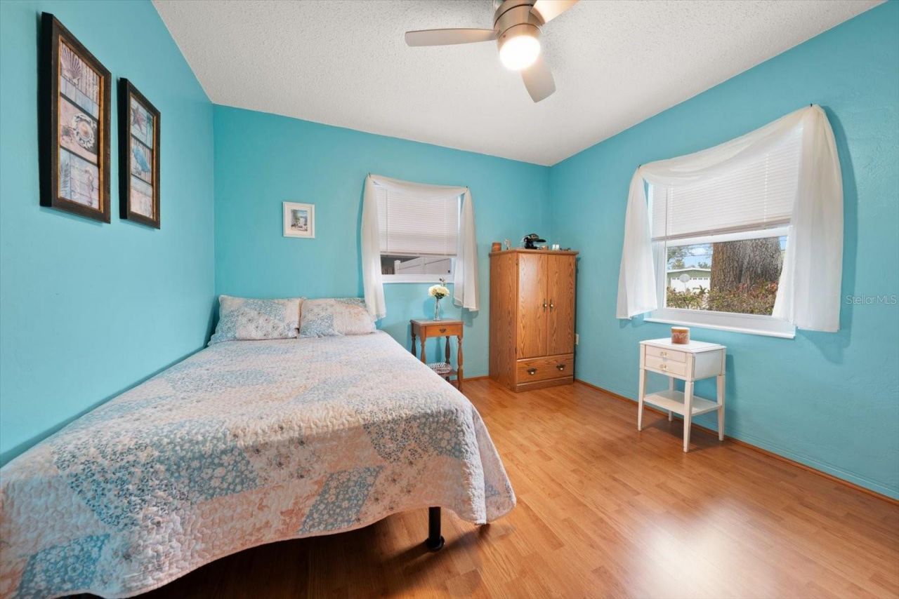 1339 Russell Drive N, Saint Petersburg, FL 33710 Photo