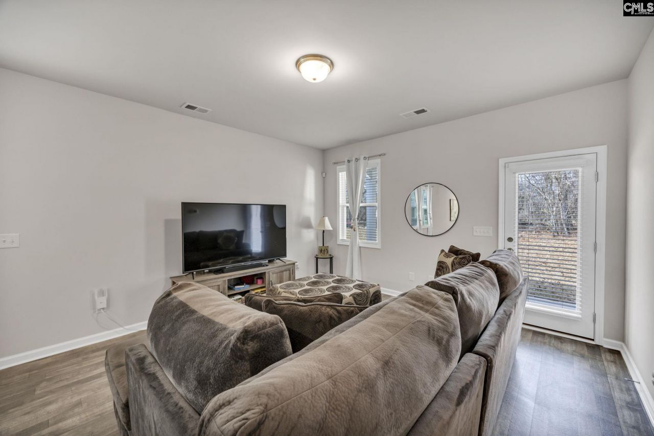 420 Lady Liberty Way Photo 12