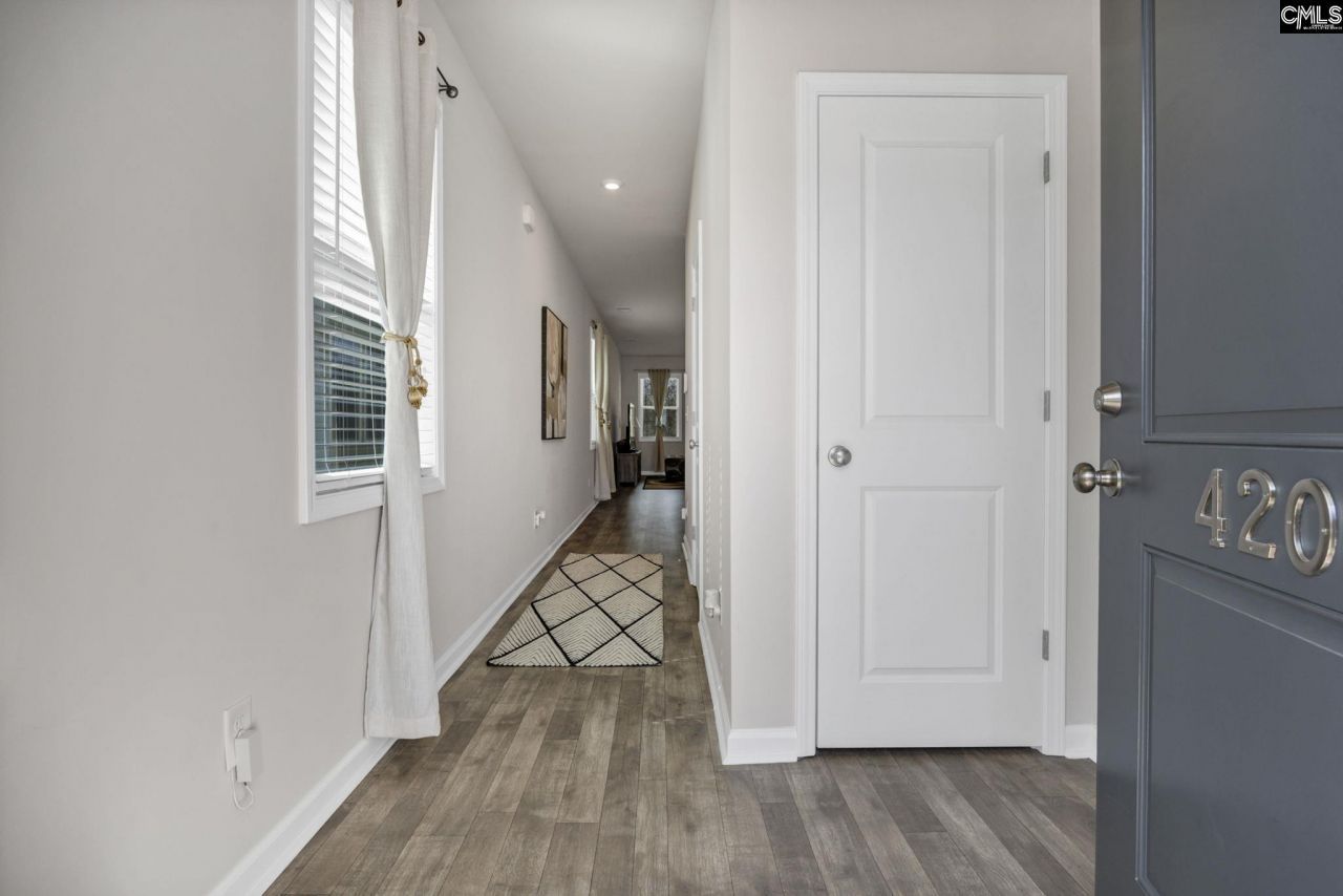 420 Lady Liberty Way Photo 4