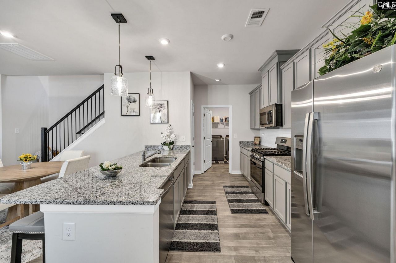 420 Lady Liberty Way Photo 7