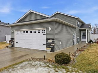 609 5th Street E Horace, ND 58047