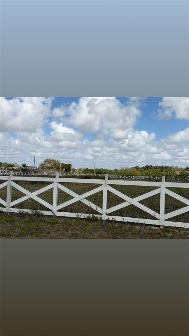 209 Avenue SW 37555, Homestead, FL 33034 Photo