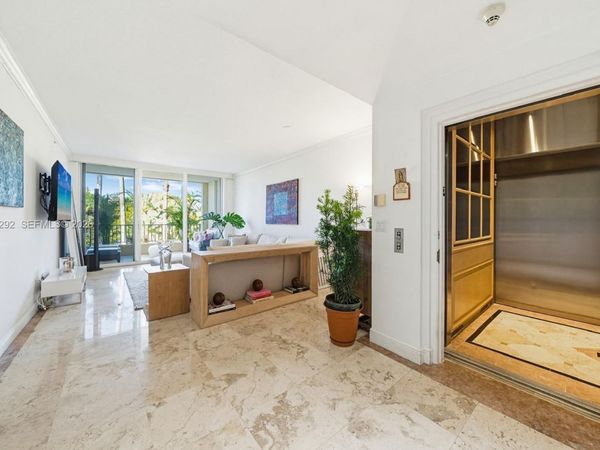 701 Crandon Blvd , Unit 302, Key Biscayne, FL 33149