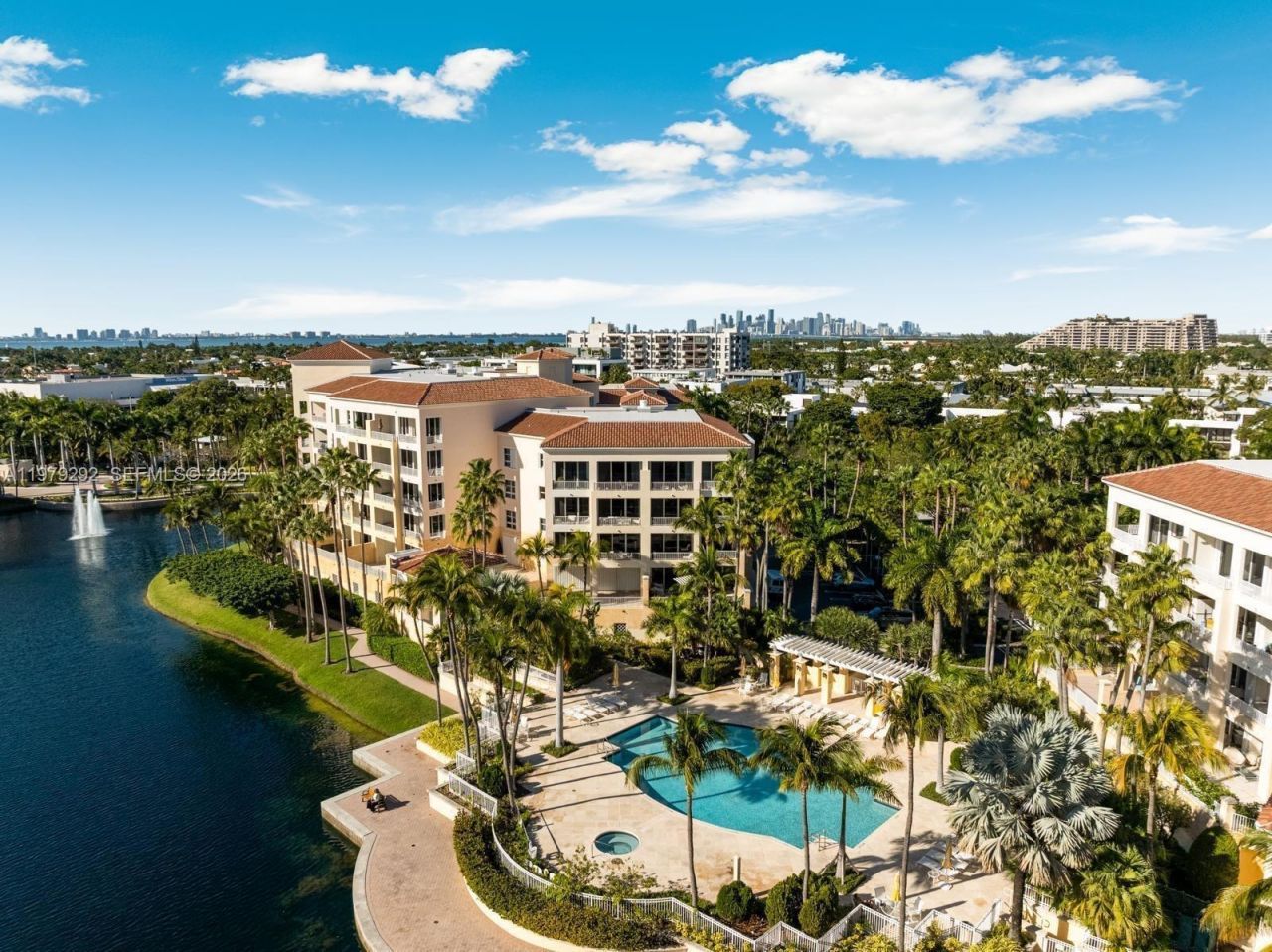 701 Crandon Blvd, Unit 302, Key Biscayne, FL 33149 Photo