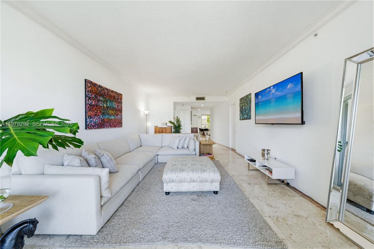 701 Crandon Blvd, Unit 302, Key Biscayne, FL 33149 Photo