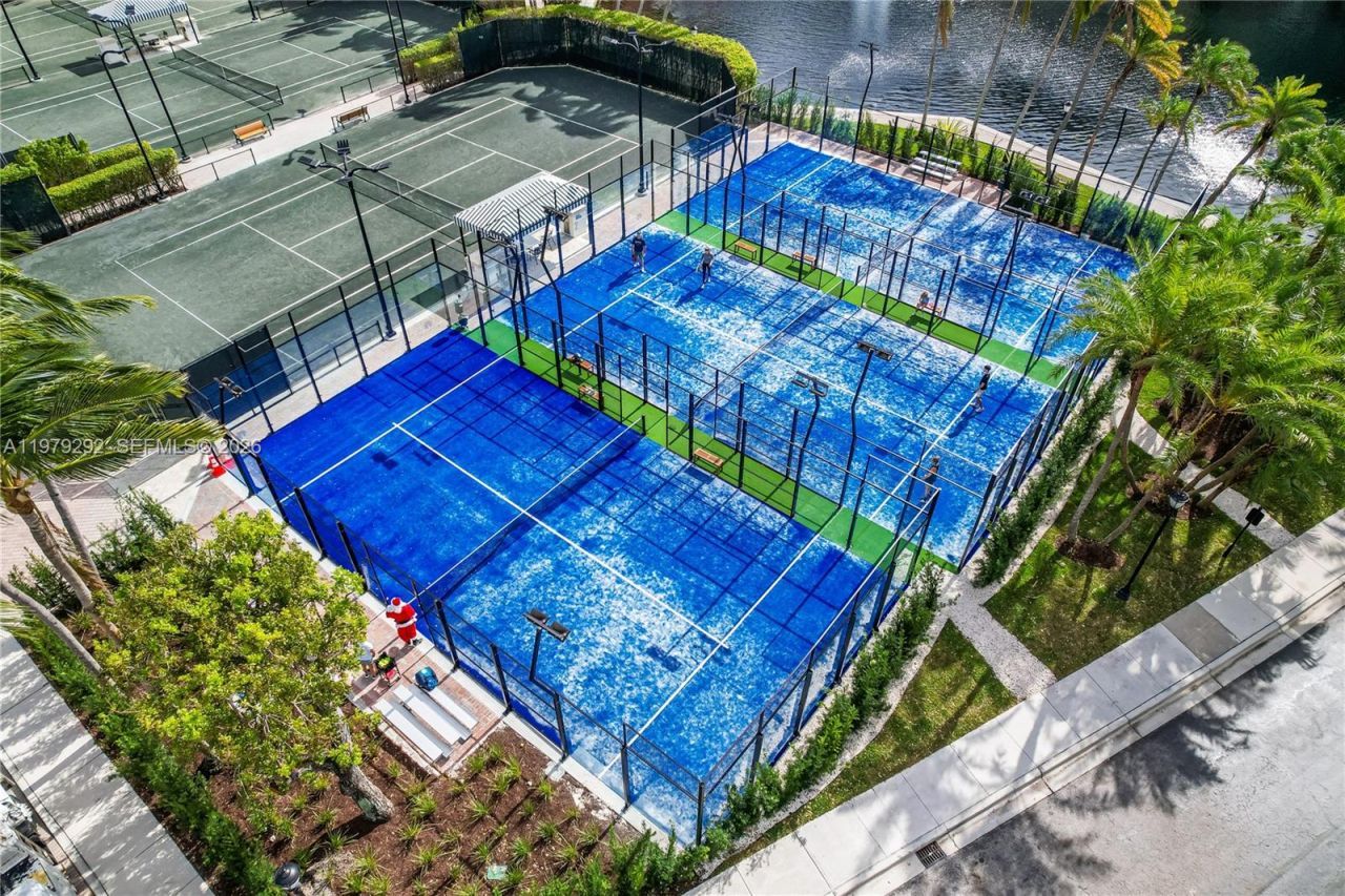 701 Crandon Blvd, Unit 302, Key Biscayne, FL 33149 Photo