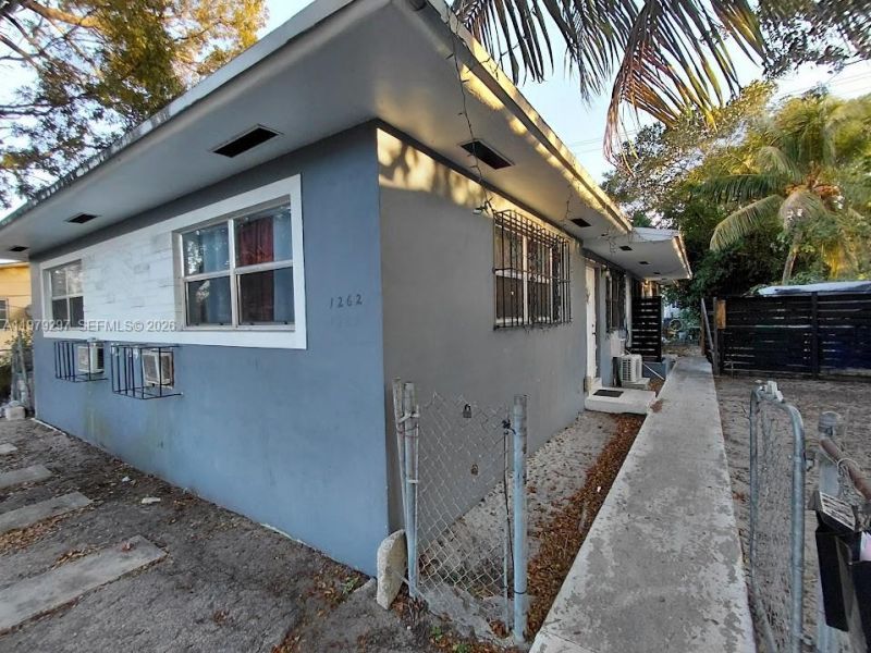 1262 NW 46th St , Miami, FL 33142 Photo