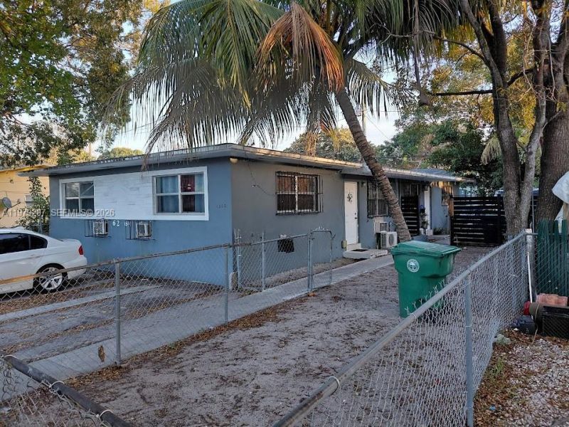 1262 NW 46th St , Miami, FL 33142 Photo