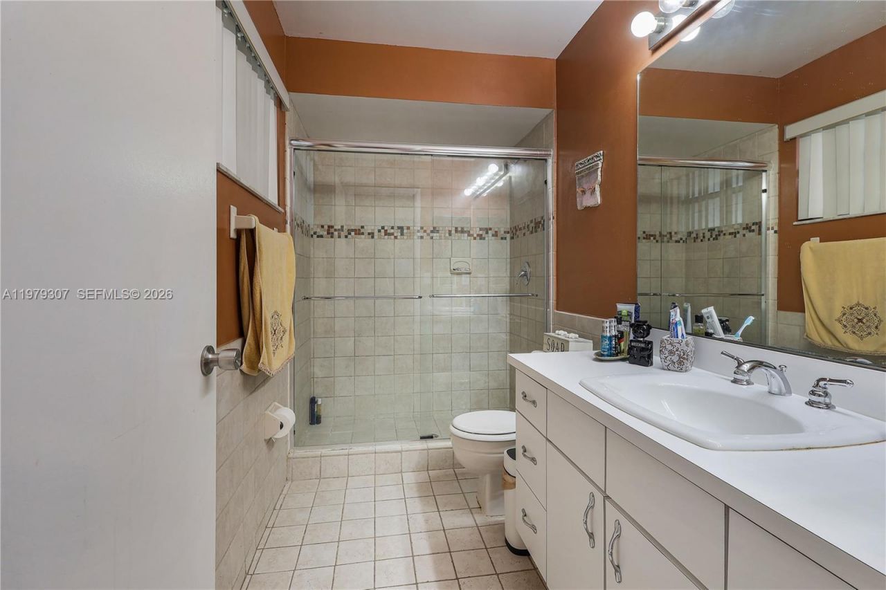 14566 SW 124th Pl , Miami, FL 33186 Photo