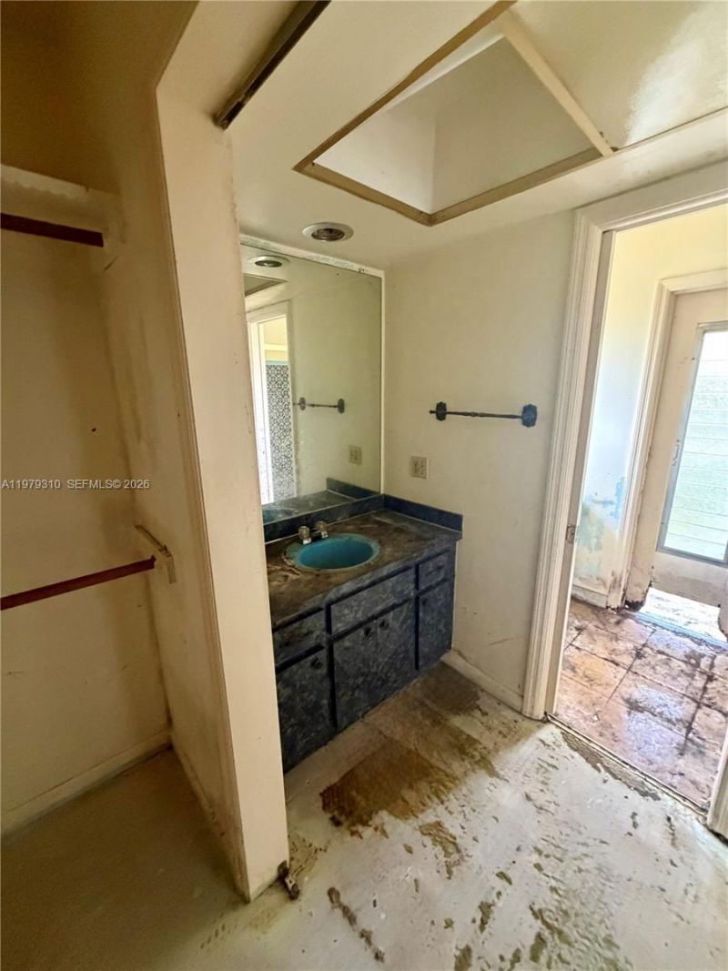 1761 SW 55th Ave, Plantation, FL 33317 Photo